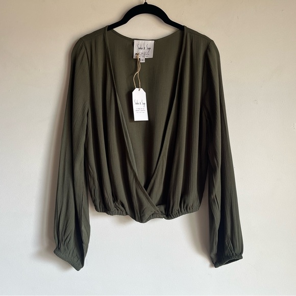 Sadie & Sage Tops - NEW Sadie & Sage Balloon Sleeve Cross Front Top in Green Size S Small Made in CA